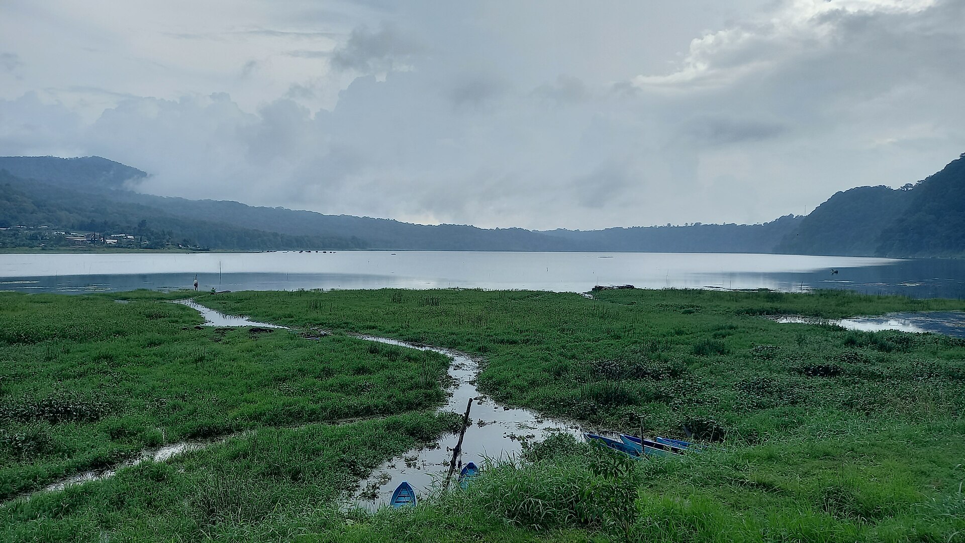 Wanagiri Hidden Hills & Danau Kembar